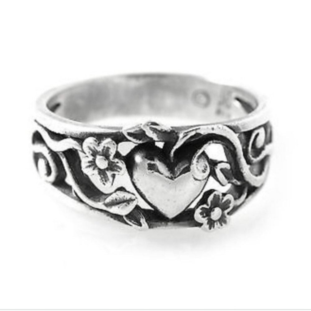James Avery *Retired* Heart and Vines Silver ring